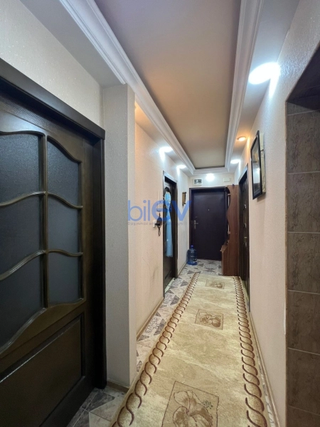 Satış 3 otaqlı Köhnə Tikili bina evi  110m², Bakı