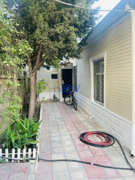 Satış 4 otaqlı Həyət evi  130m², Bakı