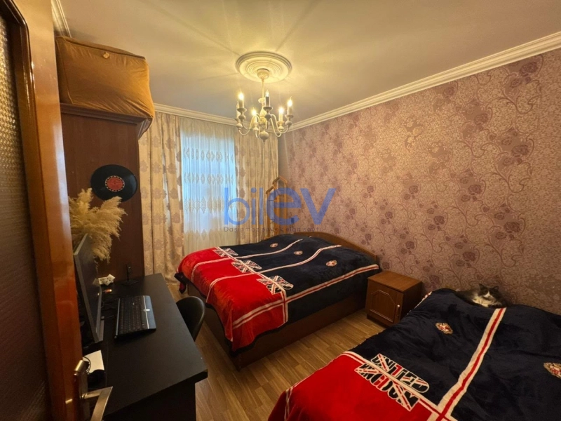 Satış 3 otaqlı Köhnə Tikili bina evi  70m², Bakı