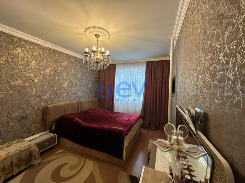Satış 3 otaqlı Köhnə Tikili bina evi  70m², Bakı