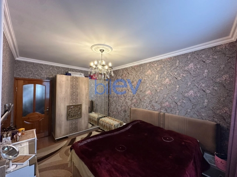 Satış 3 otaqlı Köhnə Tikili bina evi  70m², Bakı