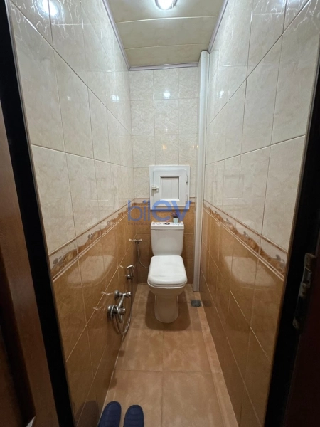 Satış 3 otaqlı Köhnə Tikili bina evi  70m², Bakı