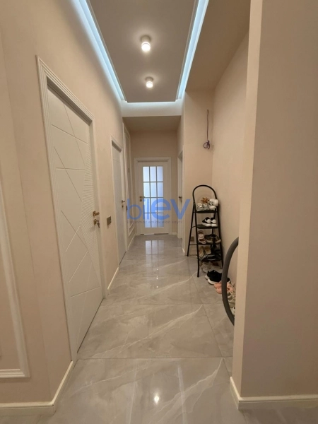Satış 3 otaqlı Yeni Tikili bina evi  122m², Bakı