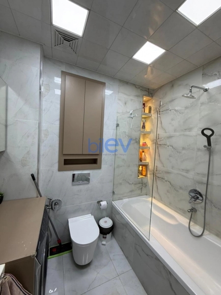 Satış 3 otaqlı Yeni Tikili bina evi  122m², Bakı