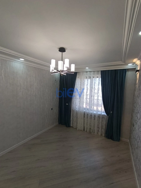 Satış 3 otaqlı Köhnə Tikili bina evi  75m², Bakı