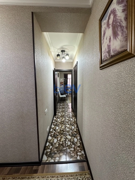 Satış 3 otaqlı Köhnə Tikili bina evi  72m², Bakı