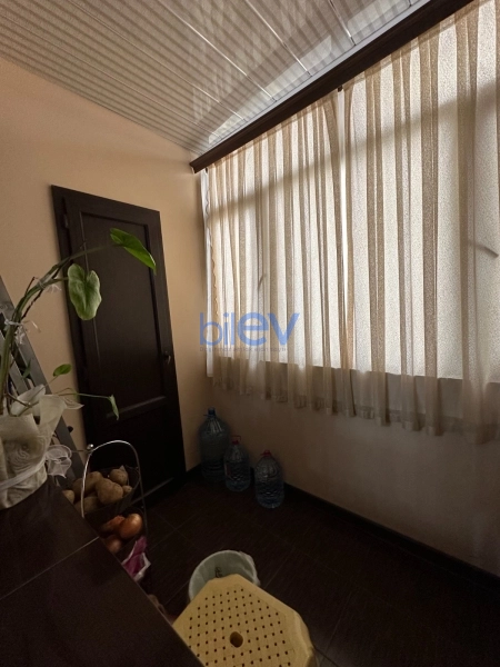Satış 3 otaqlı Köhnə Tikili bina evi  72m², Bakı