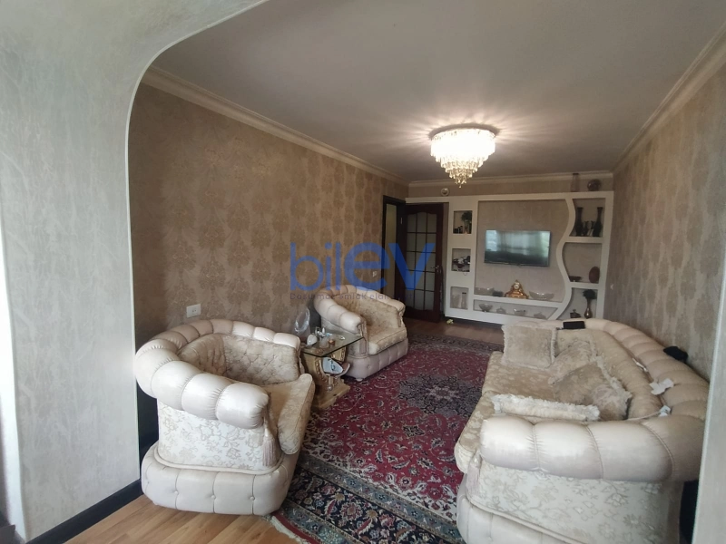 Satış 3 otaqlı Köhnə Tikili bina evi  70m², Bakı