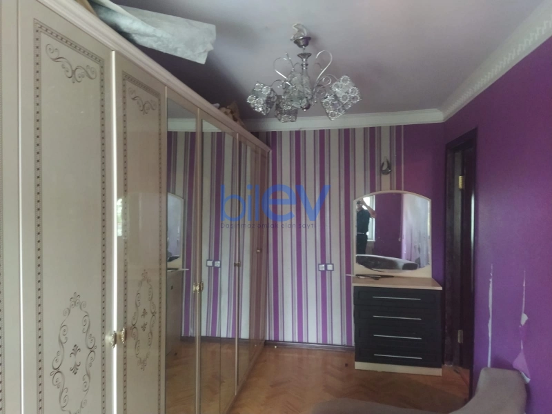 Satış 3 otaqlı Köhnə Tikili bina evi  70m², Bakı