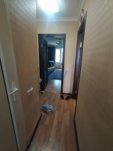 Satış 3 otaqlı Köhnə Tikili bina evi  70m², Bakı